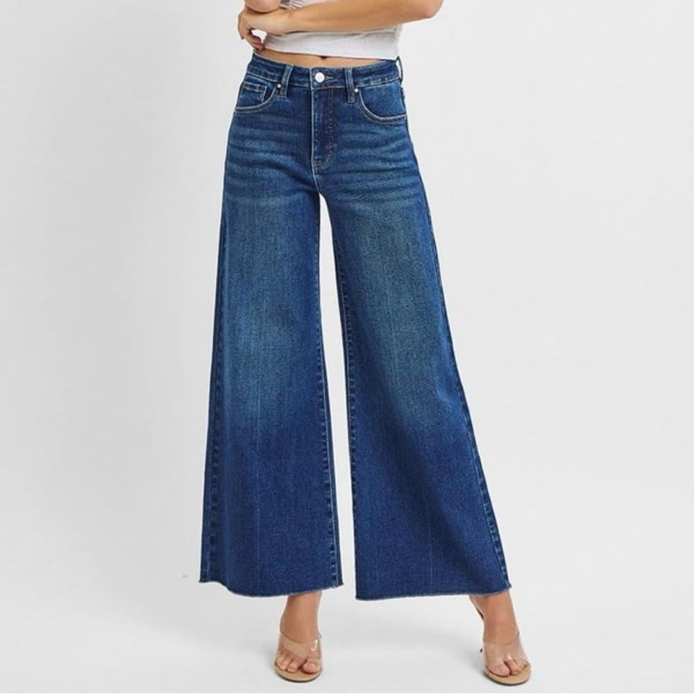 Wide Leg High-Rise Jeans - Blue